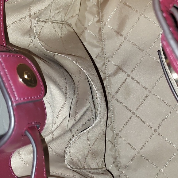 Micheal Kors Mina Chain Shoulder Bag NWOT - Picture 14 of 16